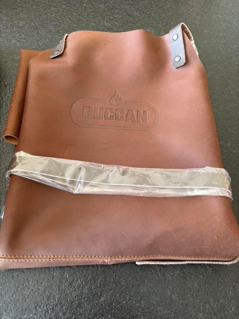 Bbq schort Buccan/ nieuw in doos/ kleur cognac, Tuin en Terras, Ophalen, Nieuw