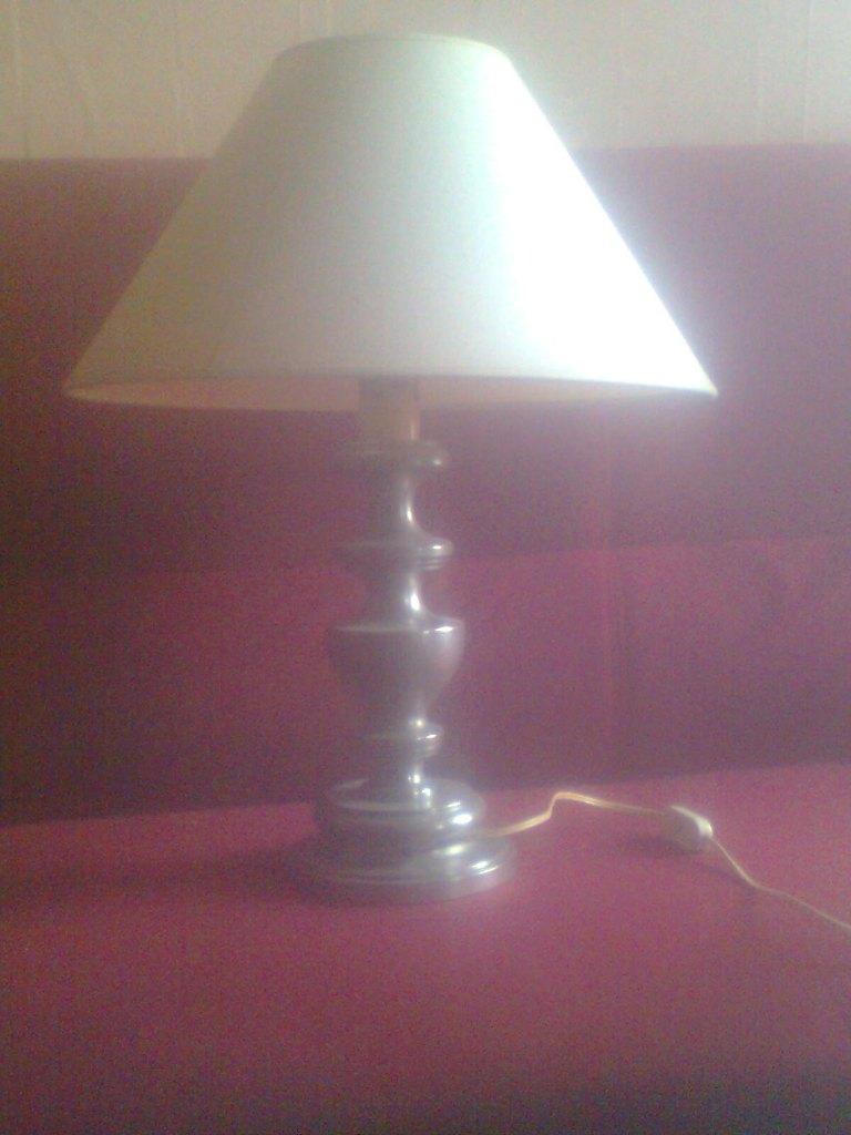 a vendre lampe en etain, Ophalen