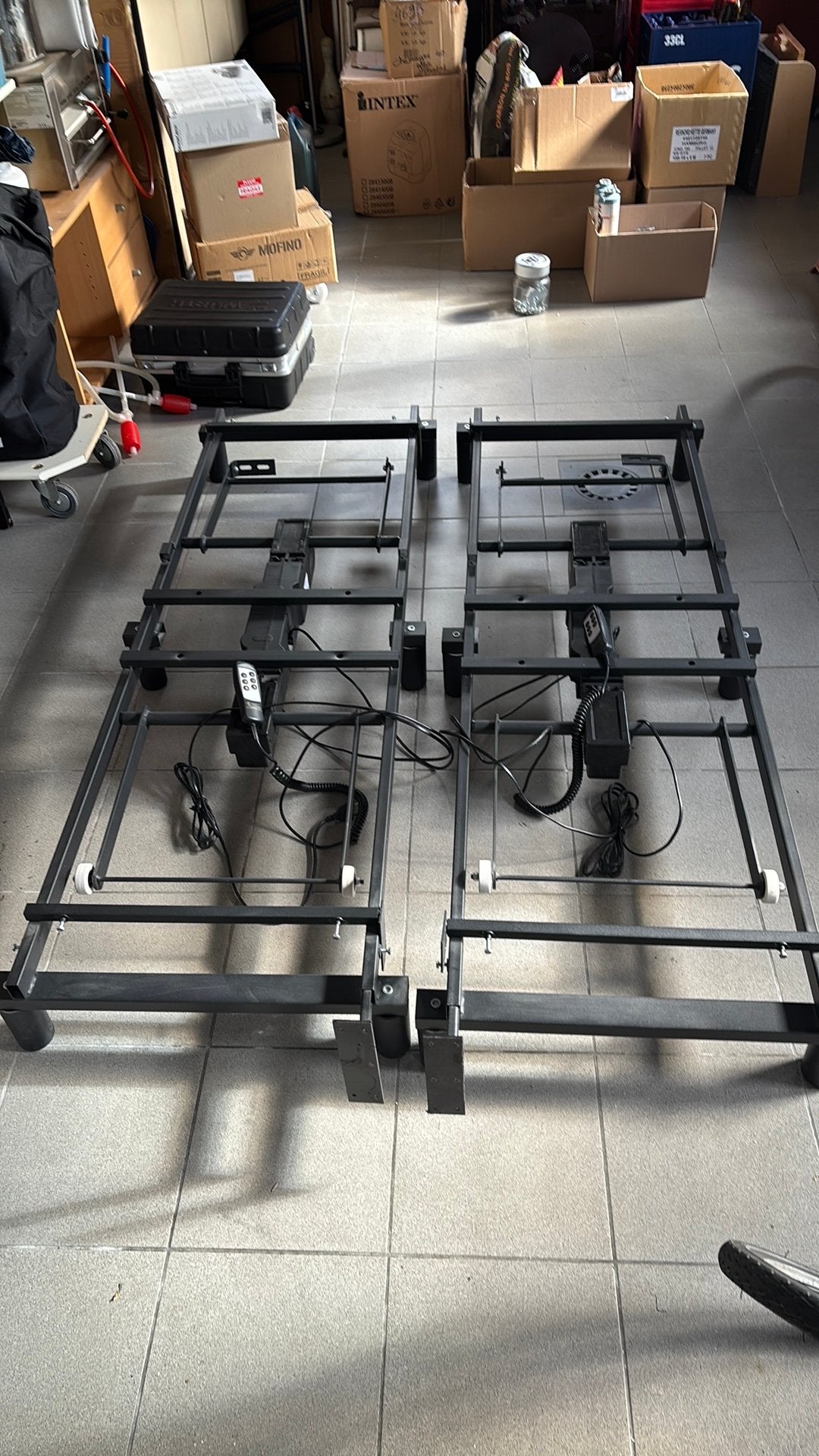 Twee elektronische onderstellen voor boxspring., Huis en Inrichting, Ophalen, Gebruikt