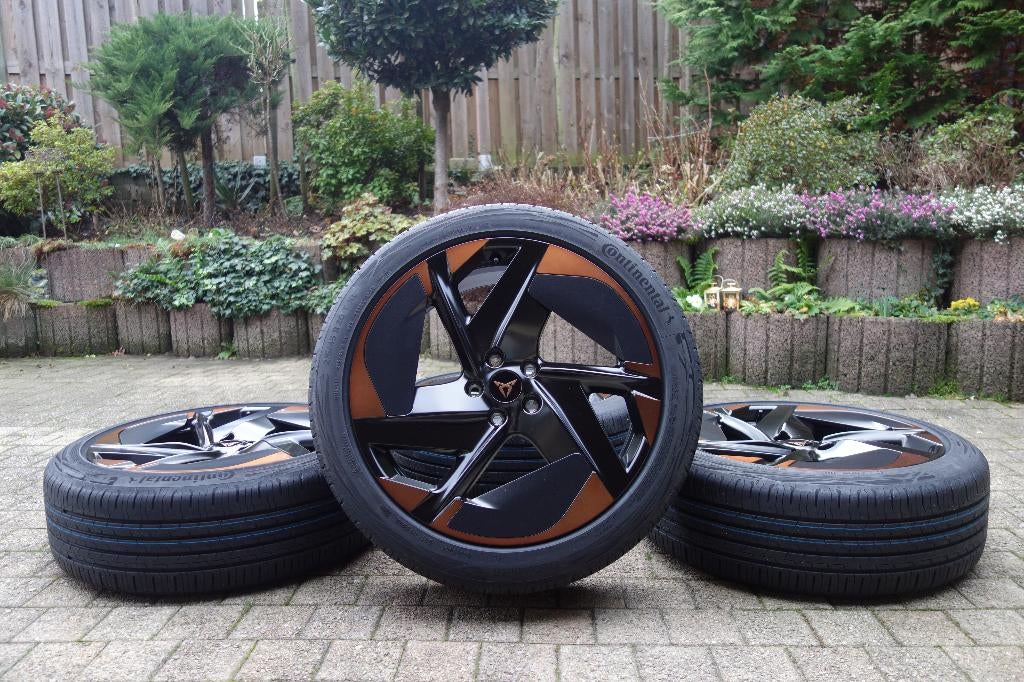 Cupra Born - Nieuwe velgen en banden (alle sets op voorraad), Auto-onderdelen, Banden en Velgen, Ophalen, Banden en Velgen, Nieuw