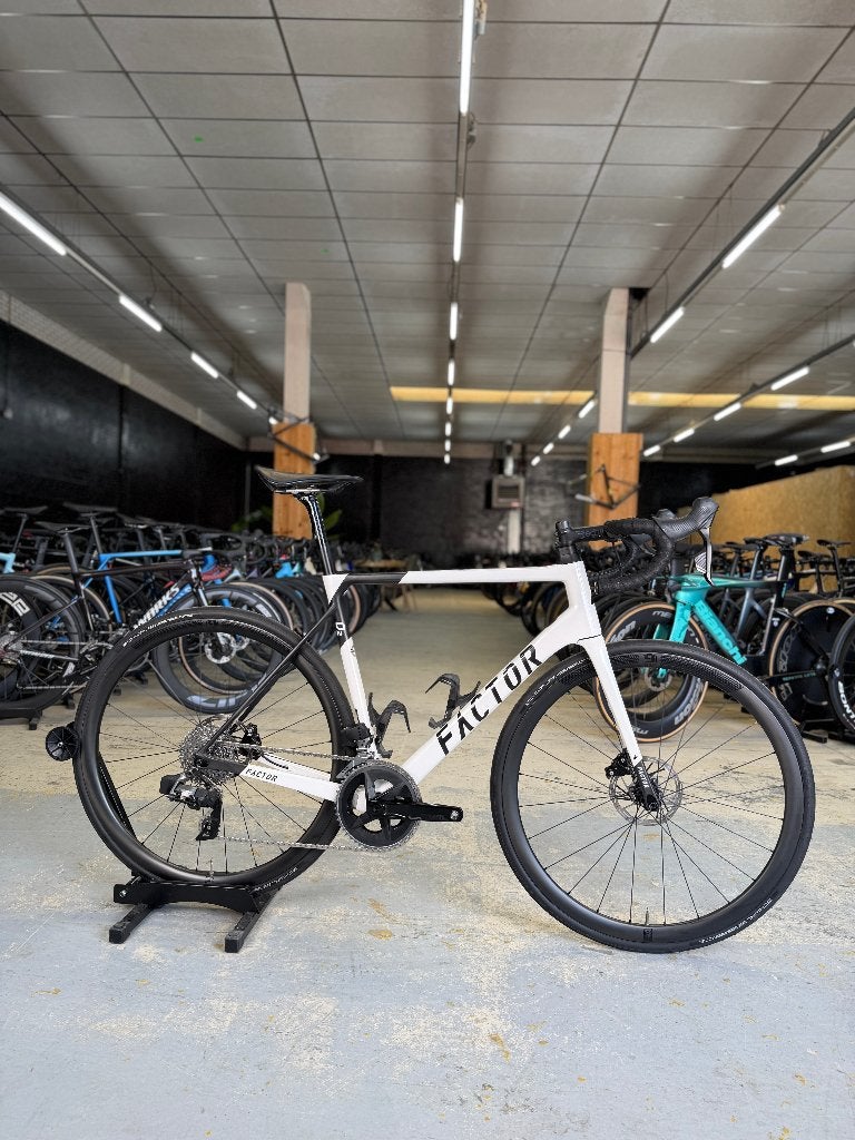 Factor O2 AXS Carbon Racefiets, Sport en Fitness, Ophalen, Zo goed als nieuw