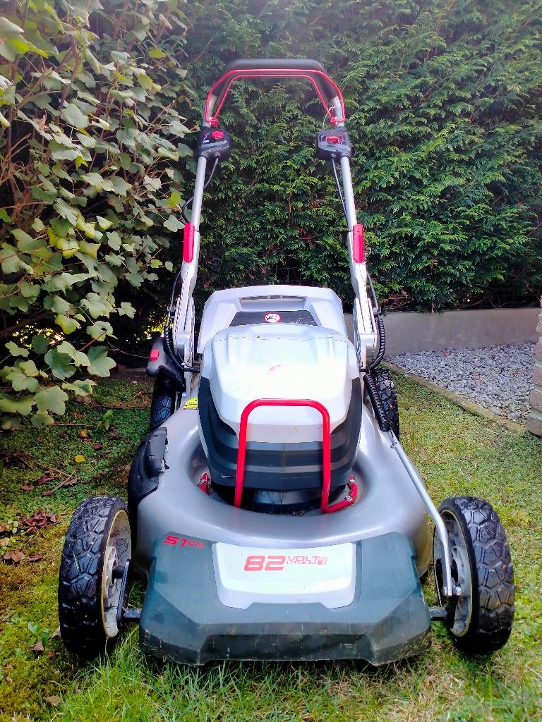 Elektrische grasmaaier, Tuin en Terras, Grasmaaiers, Ophalen, Elektrische grasmaaier, Zo goed als nieuw, 50 cm of meer
