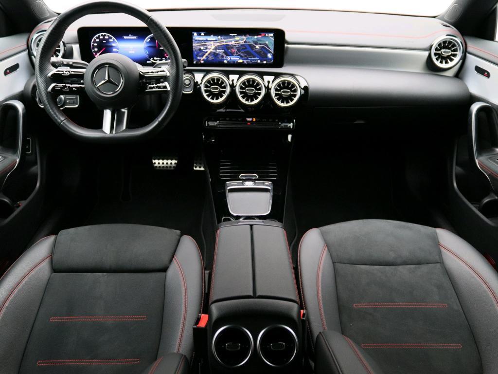 Mercedes-Benz CLA-Klasse 250 e AMG Line Shooting Brake + TRE, Autos, Rouge, Achat, Entreprise, 16 kWh