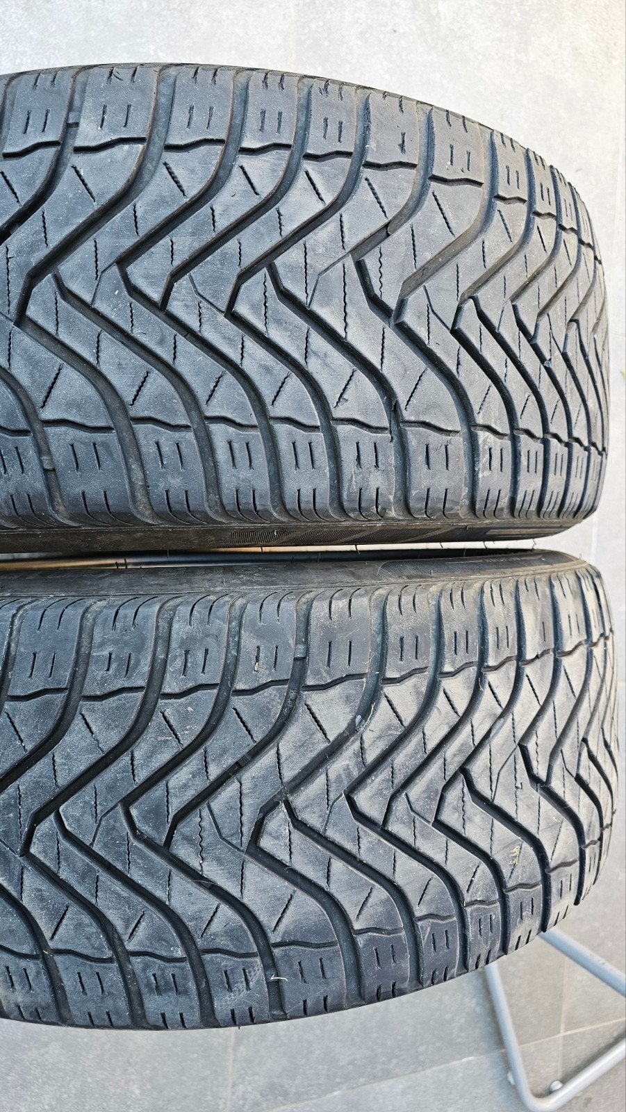 235/45 r18 4-seizoensbanden, Auto-onderdelen, Ophalen, 18 inch, Gebruikt, 235 mm