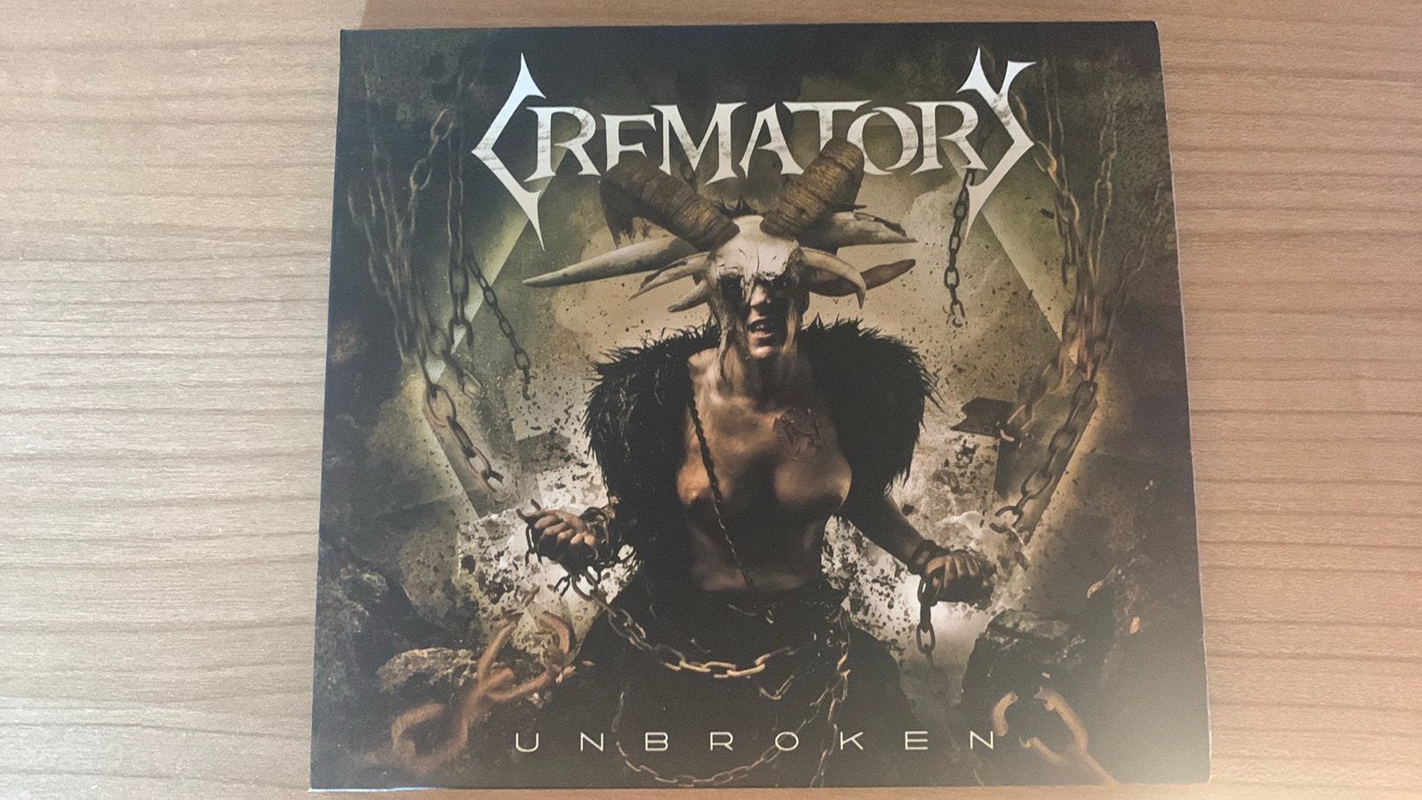 Crematory - Unbroken, Cd's en Dvd's, Cd's | Hardrock en Metal, Ophalen of Verzenden, Zo goed als nieuw