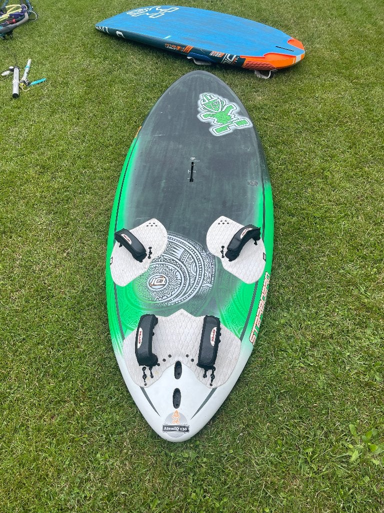 Planche starboard, Planche, Utilisé, Avec aileron(s), 250 à 300 cm