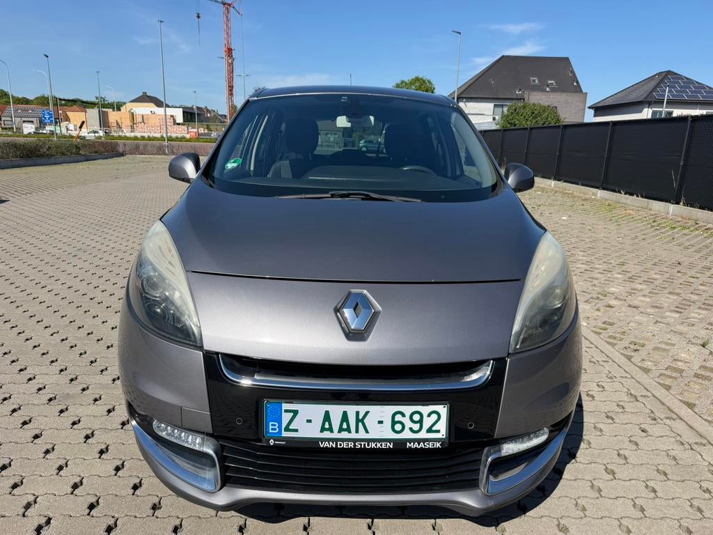 Renault senic 1.5 dci jaar 2012 nieuwe staat proper, Euro 5, Bedrijf, 5 deurs, Zilver of Grijs