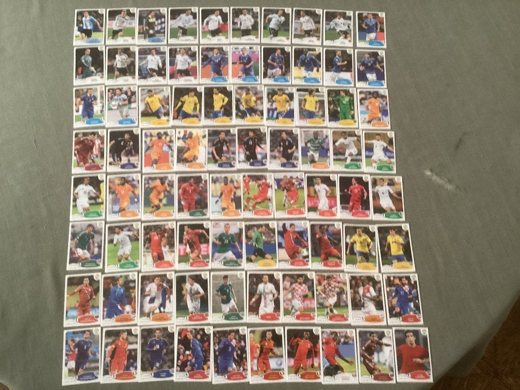 146 stickers Panini ROAD TO 2014 FIFA WORLD CUP BRASIL, Enlèvement ou Envoi, Utilisé