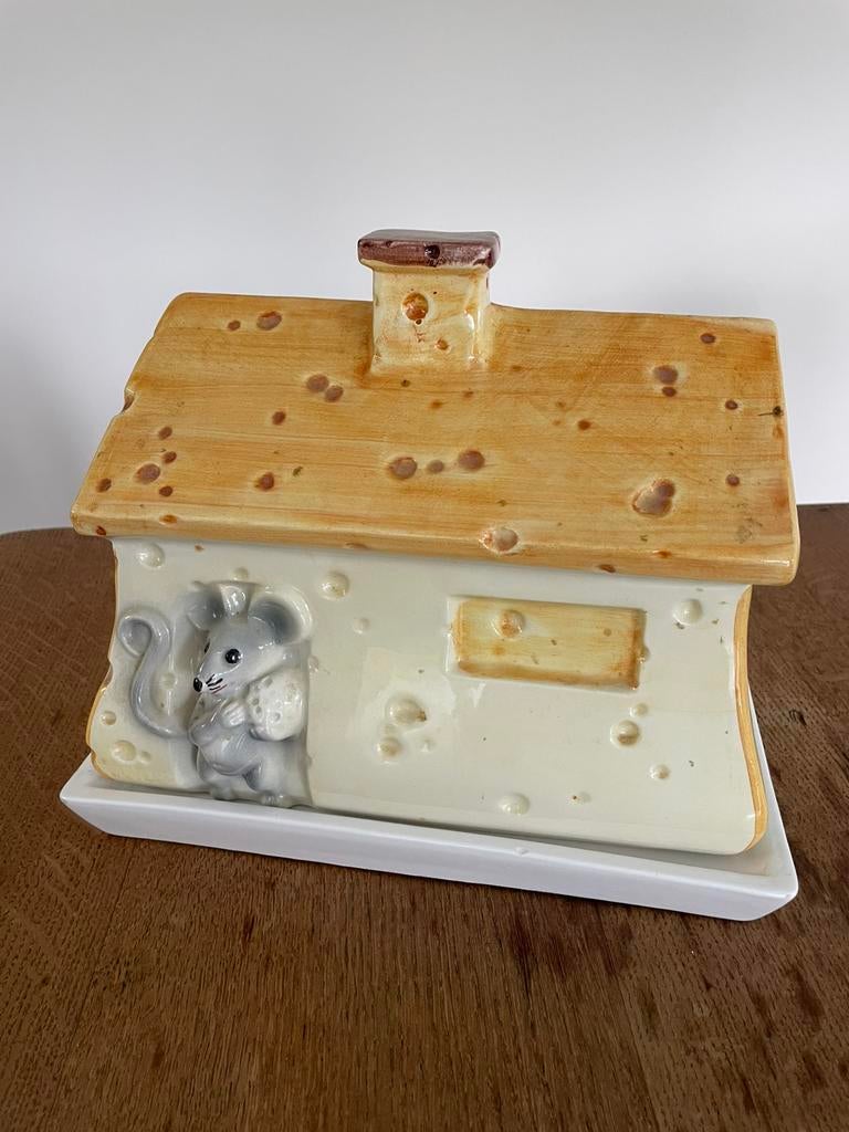 Decoratieve kaasstolp van porselein, Ophalen, Zo goed als nieuw