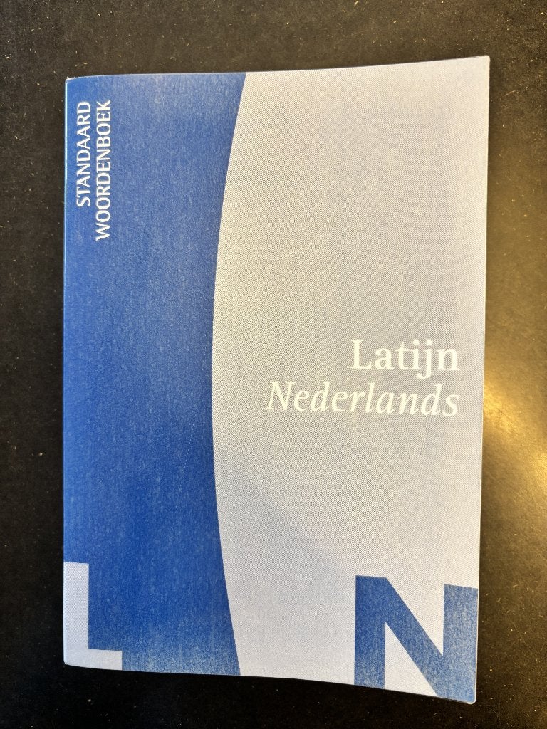 Standaard Woordenboek Latijn-Nederlands (ISBN 9789002214363), Boeken, Ophalen, Zo goed als nieuw, Latijn
