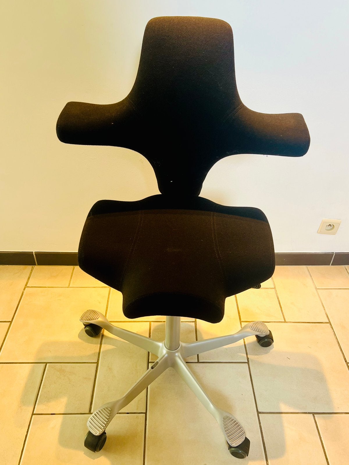 Chaise ergonomique HAG Capisco noire – Bureau / Télétravail, Comme neuf, Enlèvement, Chaise de bureau, Ergonomique