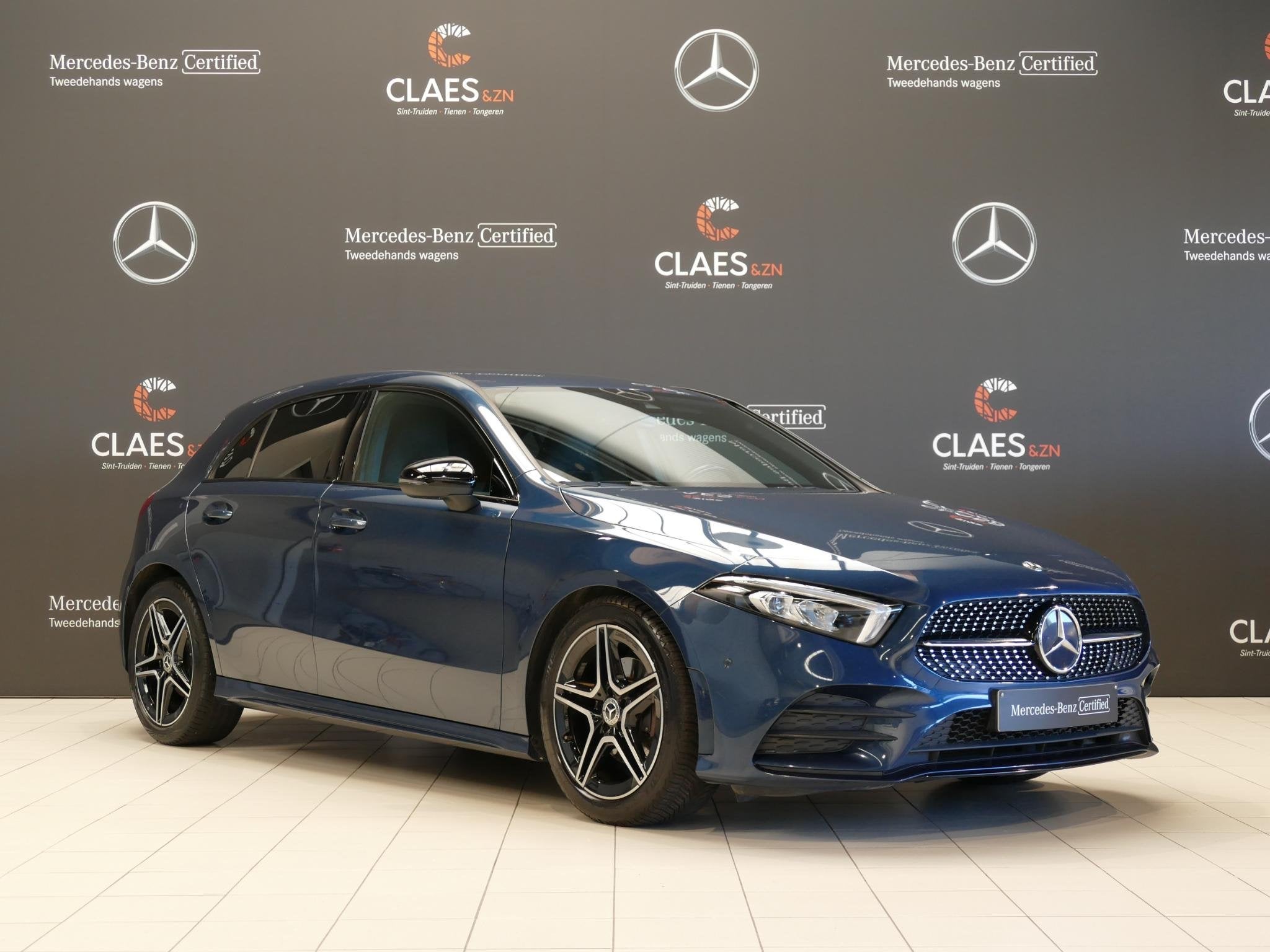 Mercedes-Benz A-Klasse 180d AMG-line DOS 8421, Autos, 116 ch, Noir, 5 portes, Automatique