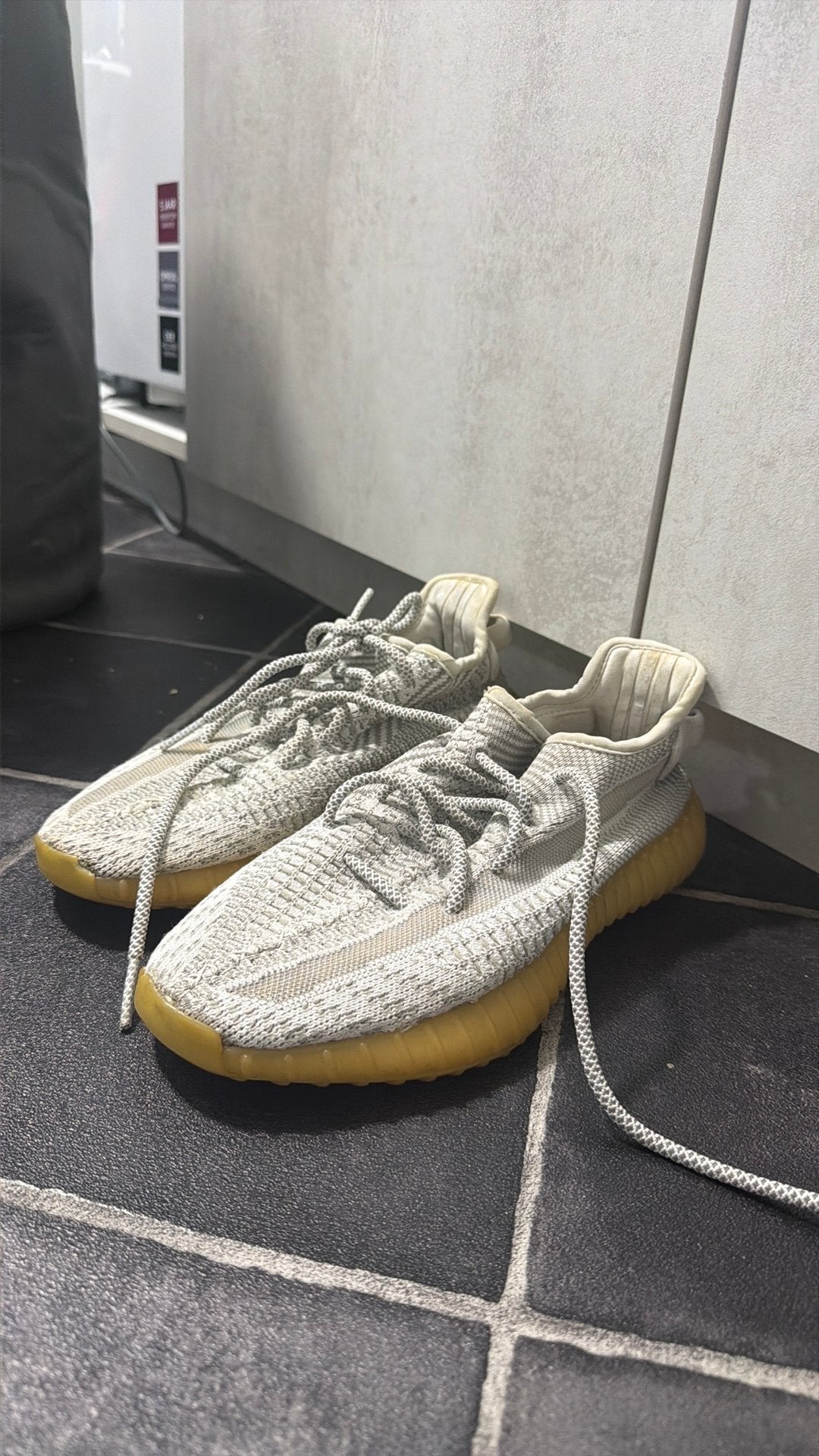 Yeezy 350 wit 41, Wit, Ophalen of Verzenden, Zo goed als nieuw, Sneakers