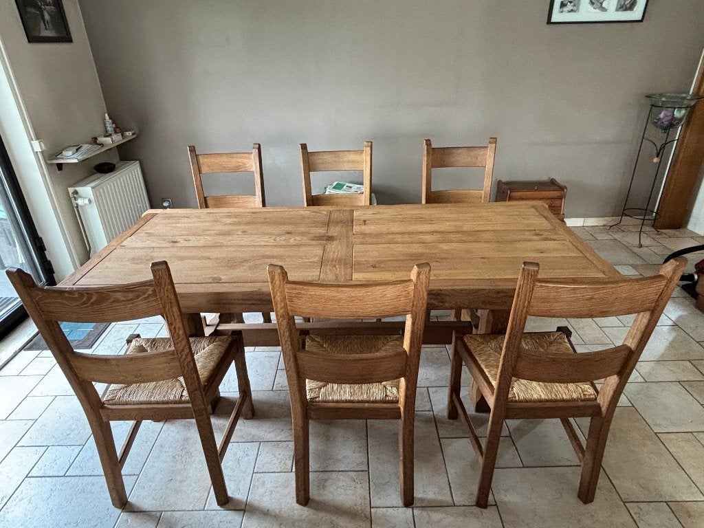 Massief eiken eetplaats, Enlèvement
