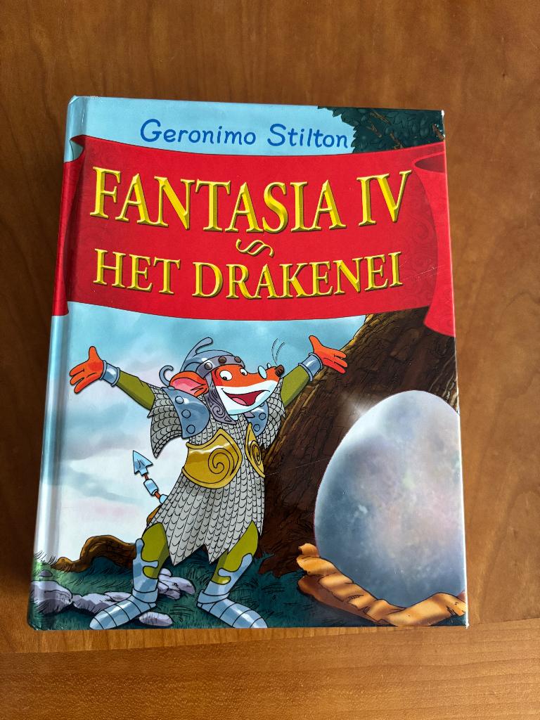 Geronimo Stilton Fantasia 4 het drakenei, Boeken, Ophalen of Verzenden, Zo goed als nieuw, Geronimo Stilton