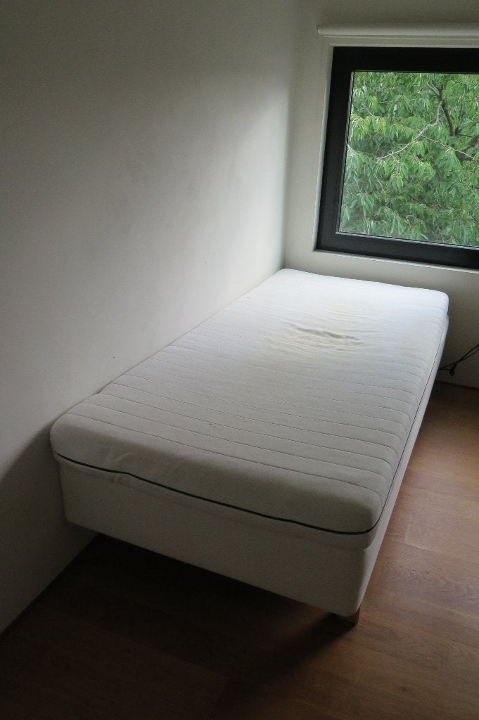 Bed Ikea 90200cm, Huis en Inrichting, Slaapkamer | Bedden, Ophalen, Gebruikt, 90 cm, Eenpersoons