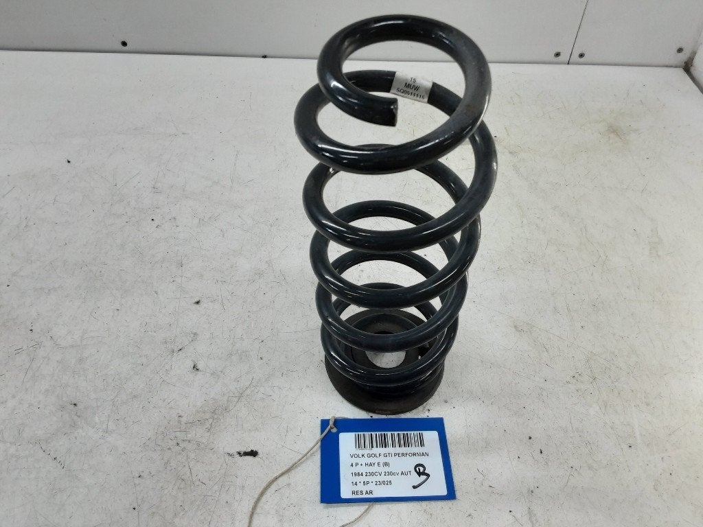 RESSORT DE SUSPENSION ARRIERE Golf VII (AUA) (5Q0511115), Volkswagen, Mevr. I. Hauben, Utilisé, Rue de l'Espoir 34 34
4030  GRIVEGNÉE, BE