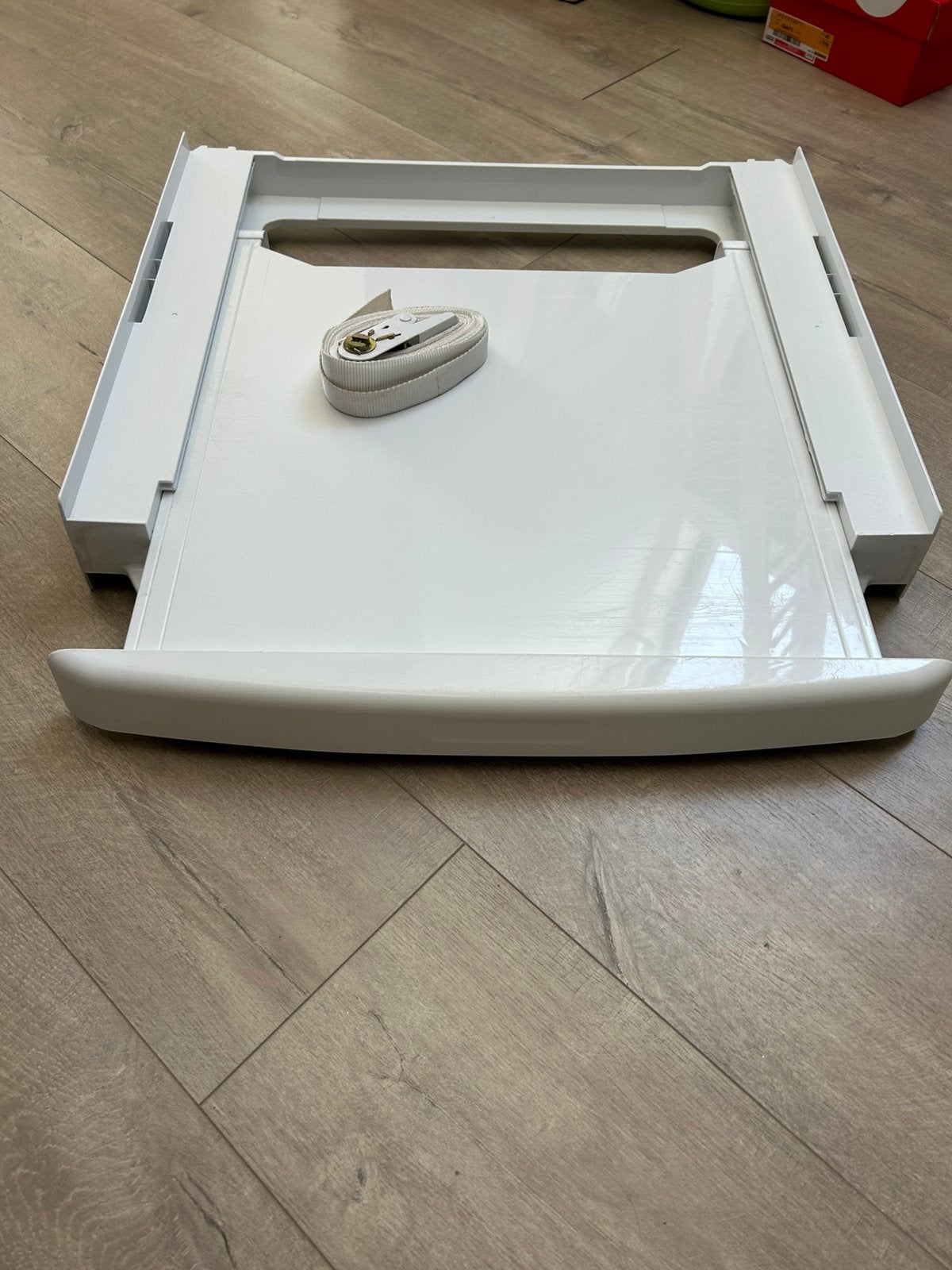 Tussenstuk wasmachine en droogkast, Elektronische apparatuur, Onderdelen en Toebehoren, Zo goed als nieuw, Ophalen