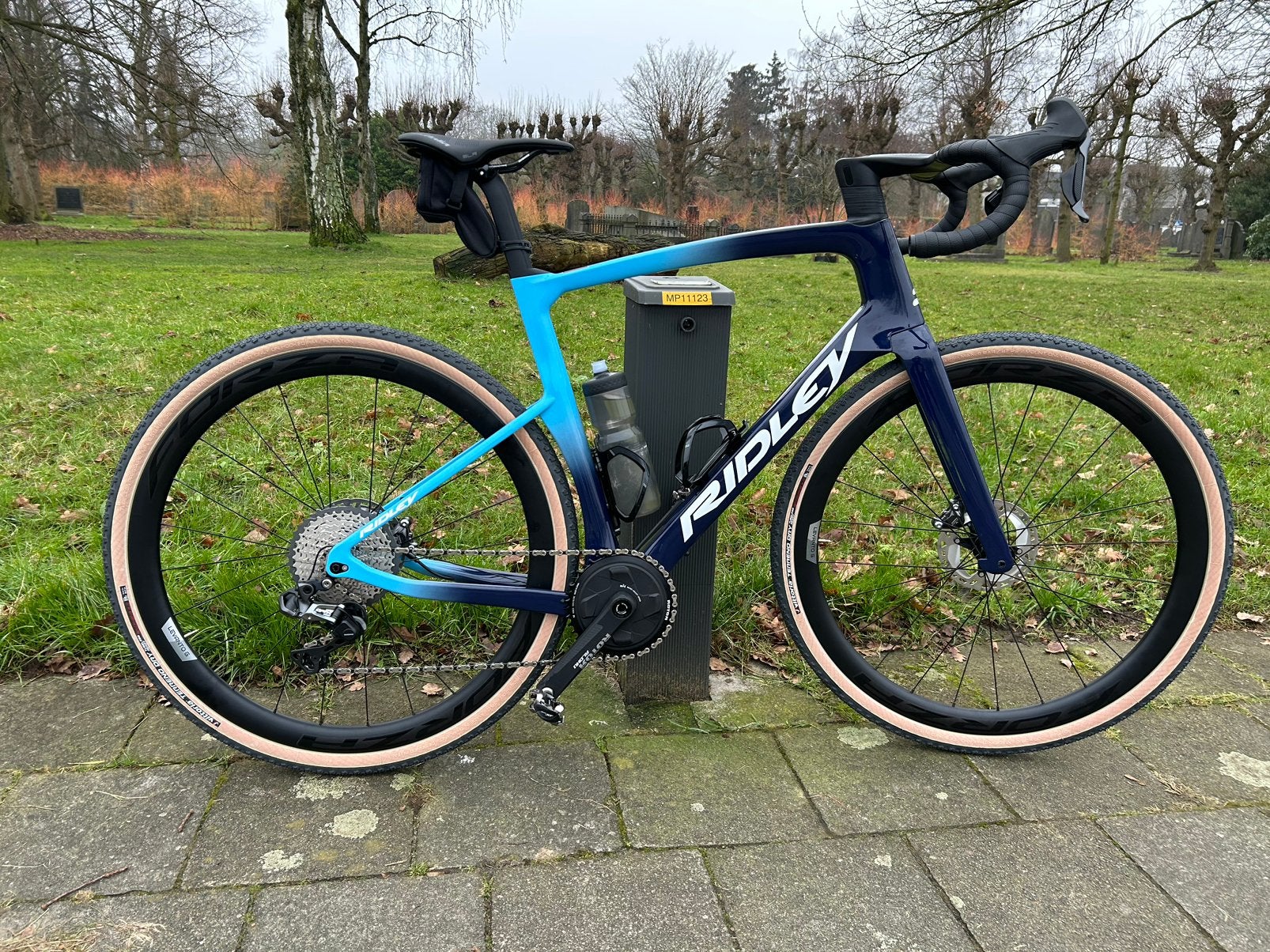 Gravelbike Ridley Kanzo Fast DI2 GRX 800 bwj 2025 Maat M, Fietsen en Brommers, Ophalen, Zo goed als nieuw
