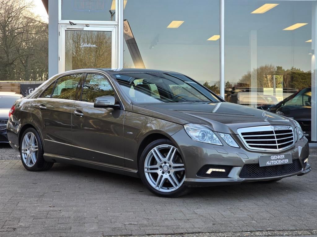 Mercedes-Benz E220 CDI AMG Pack /GARANTIE, Auto's, Mercedes-Benz, Automaat, Bedrijf, Diesel, Parkeersensor
