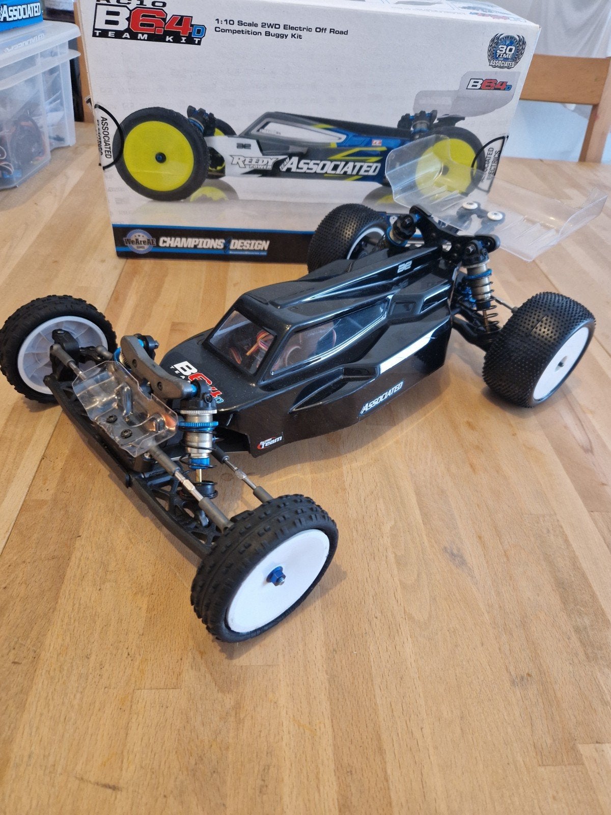 Team Associated B6.4d avec electro, Hobby & Loisirs créatifs, Échelle 1:10, Enlèvement ou Envoi, Voiture off road, Utilisé