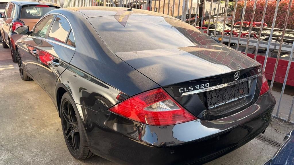 Mercedes CLS320, Auto's, Automaat, 4 deurs, Zwart, Leder