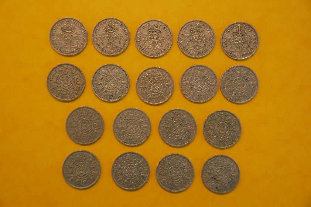 GB : 18 VERSCHILLENDE 2 Shilling  1954-1967, Verzenden, Setje