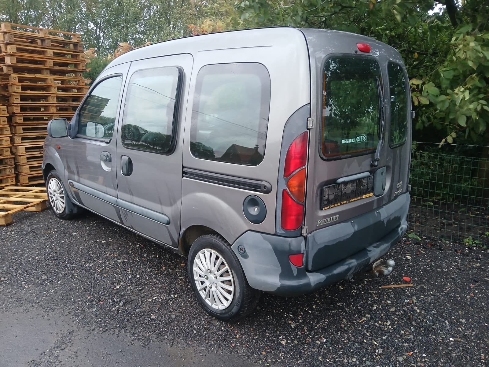 Renault Kangoo 1.2 goed staat van 2001 kan gekeurd worden, Auto's, Kangoo, Particulier, Te koop, Benzine