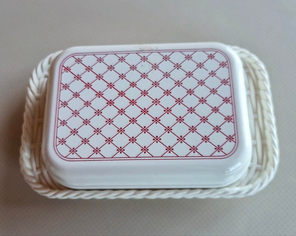 Beurrier de la marque Emsa des années 1970, Collections, Enlèvement