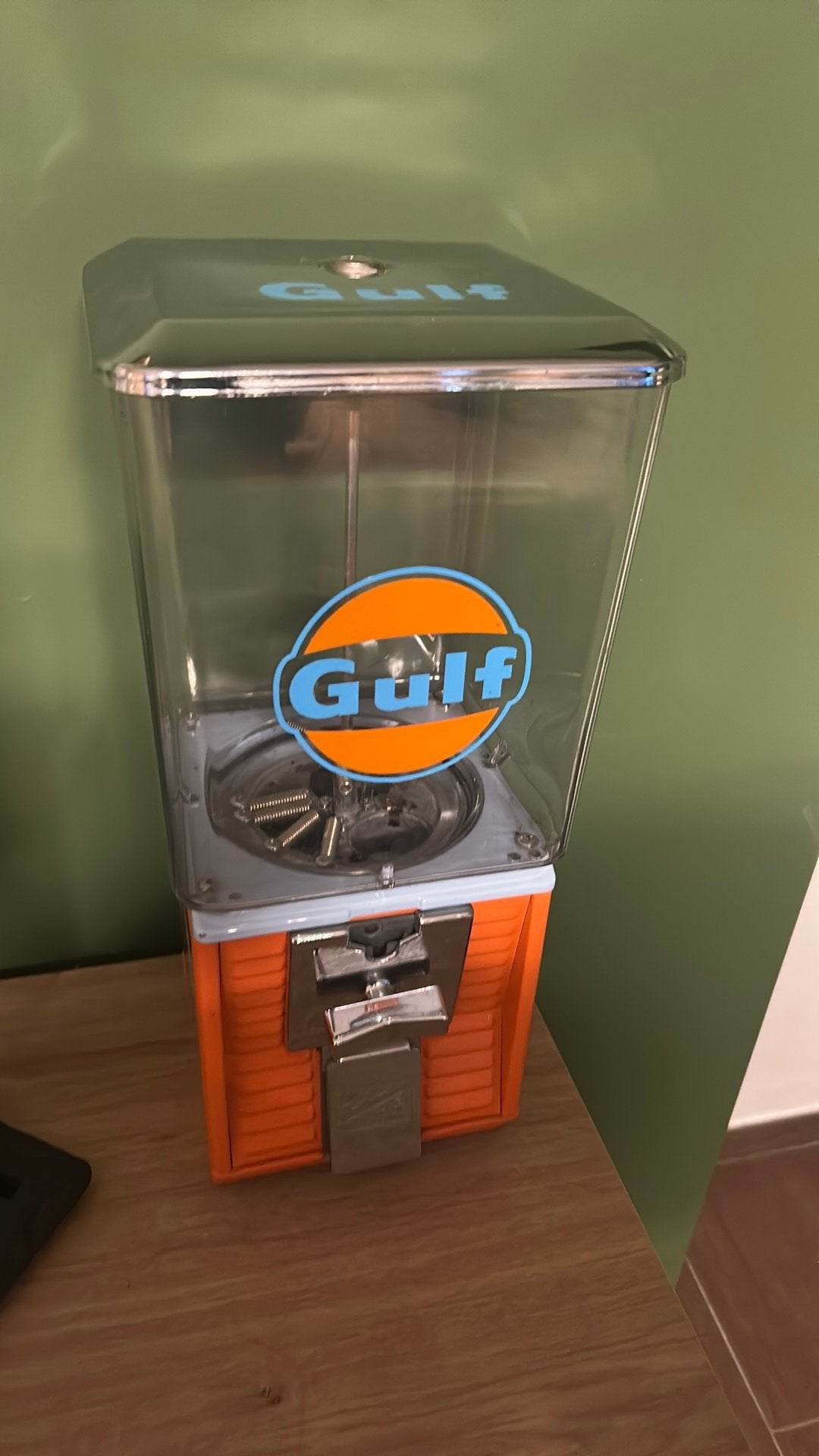 Distributeur chewing-gum customisé Gulf, Enlèvement ou Envoi, Utilisé, Autres types