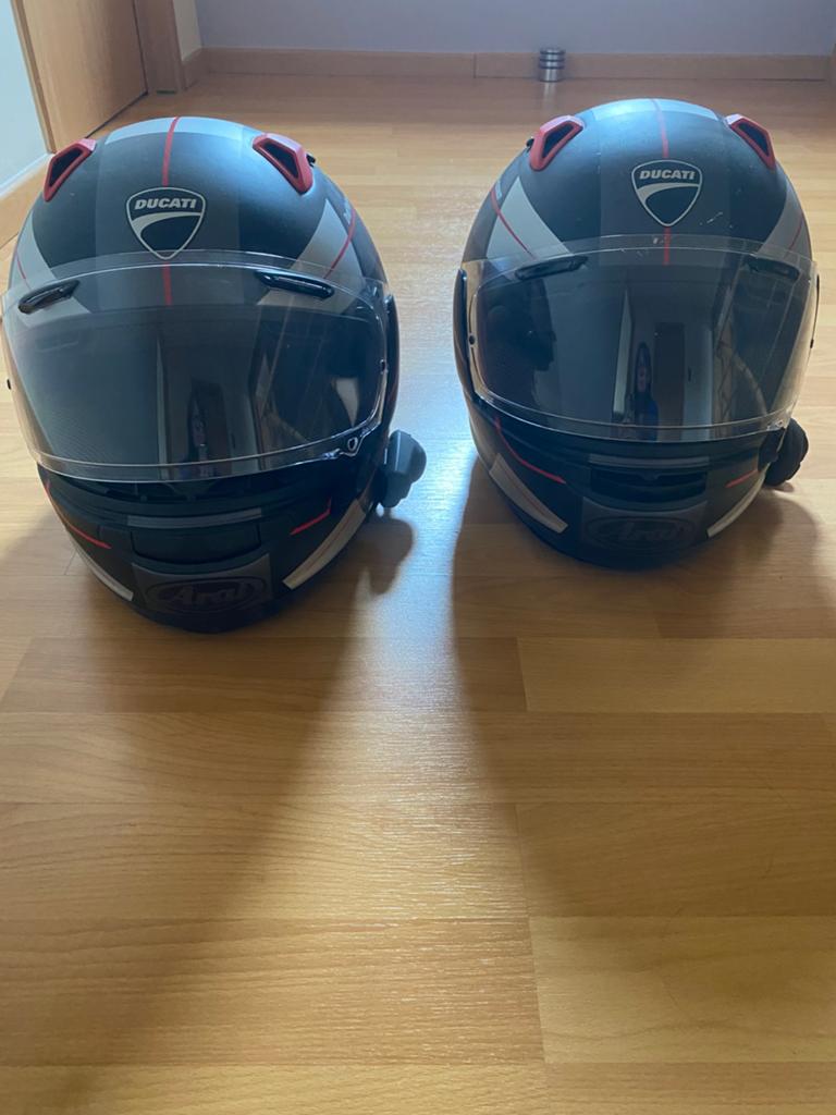 Helmen Ducati, Motoren, Ophalen