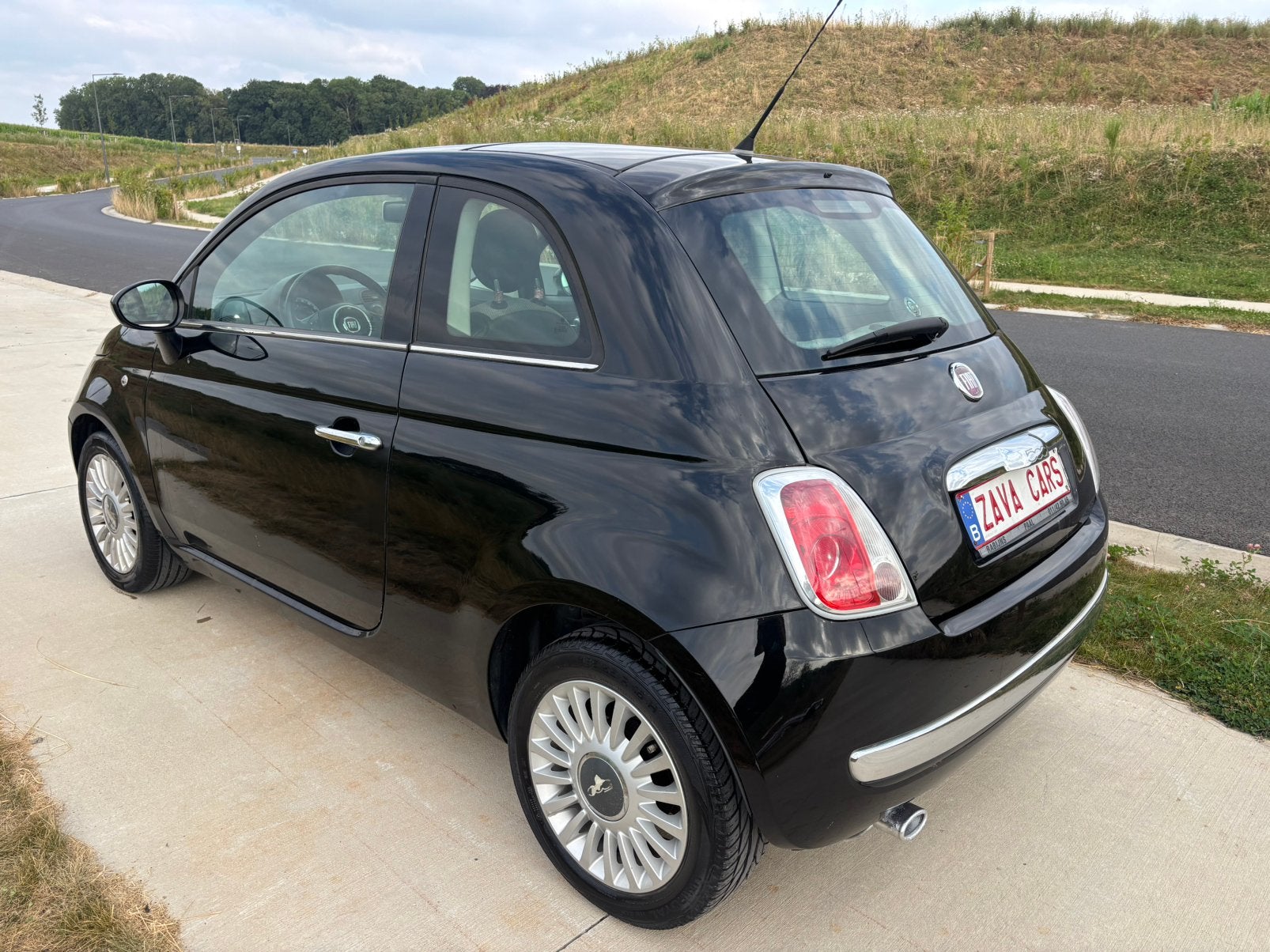 Fiat 500 1.2 ESSENCE 69CV - TOIT PANO - CAPTEURS 122000KM, 78 g/km, Achat, Beige, Entreprise