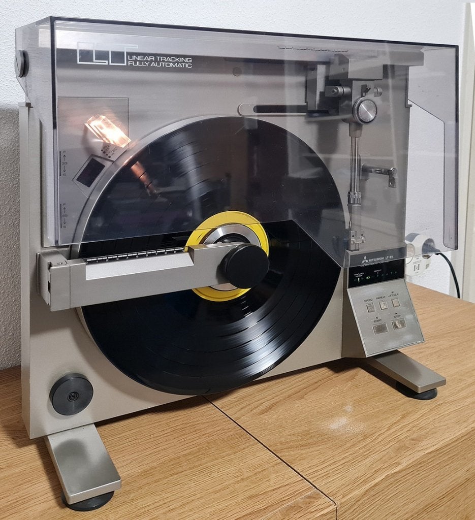 Plateau tournant vertical Mitsubishi LT-5V.Original.Bon état, Autres marques, Tourne-disque, Enlèvement, Utilisé