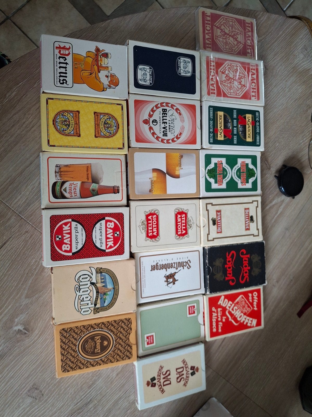Cartes publicitaires de bierres, Enlèvement