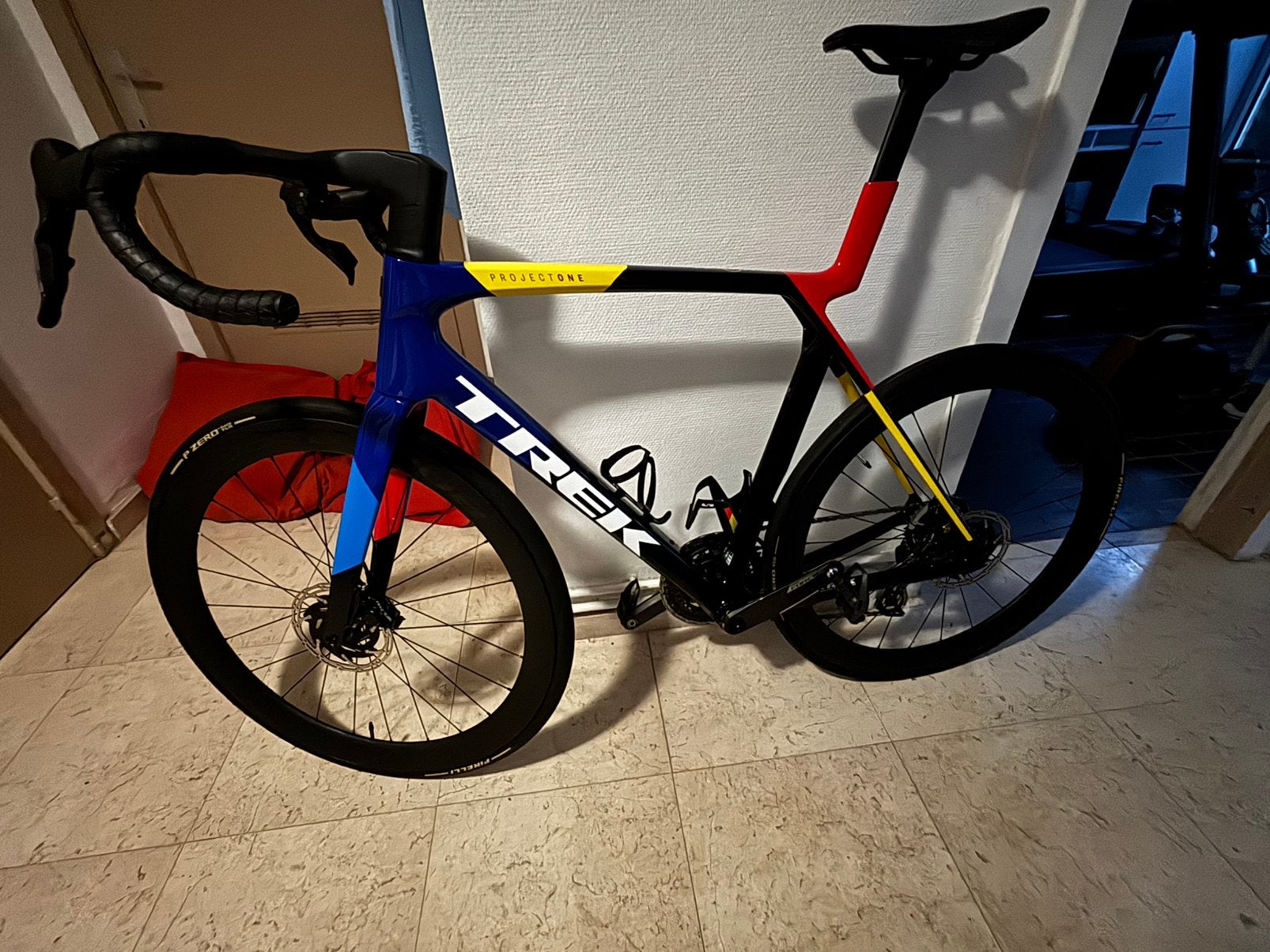Trek racefiets, Fietsen en Brommers, Ophalen, Zo goed als nieuw