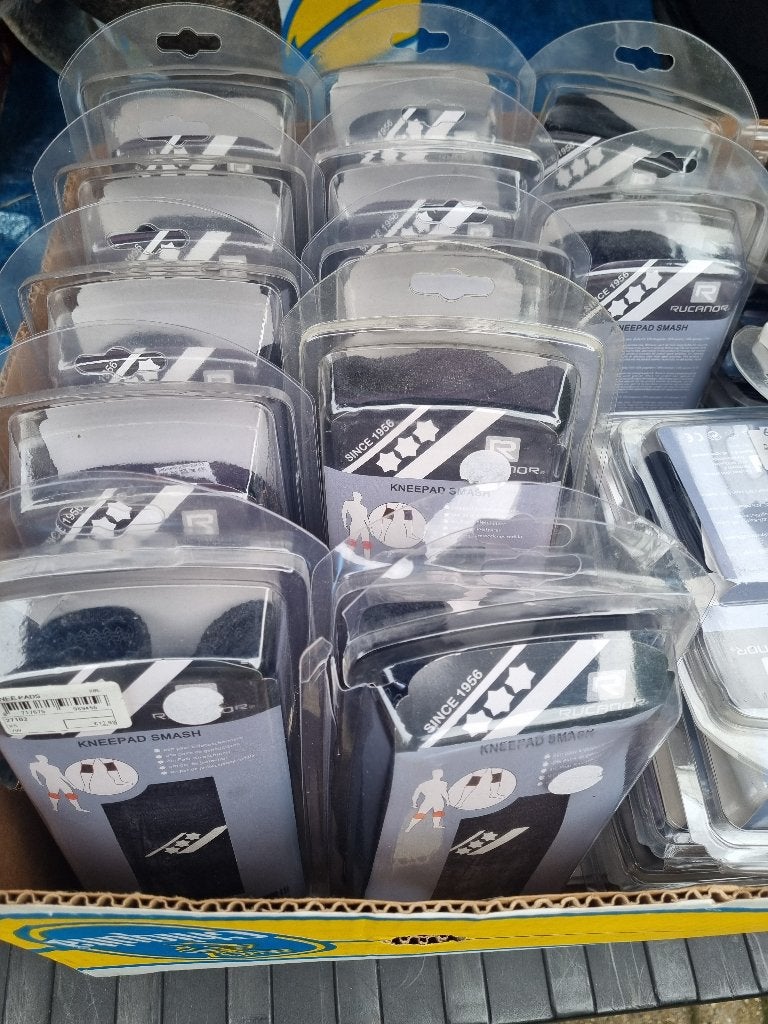 kniebeschermers, badmutsen , kruisbeschermers, Ophalen, Nieuw
