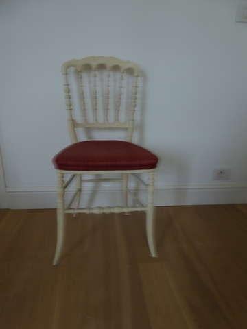 chaises, Enlèvement