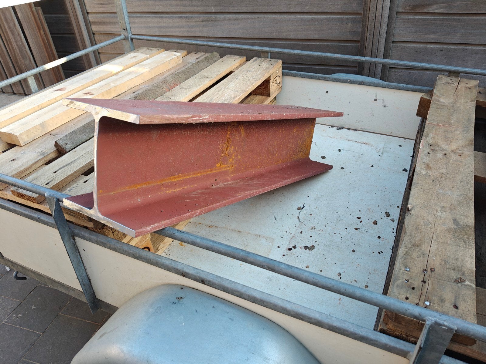 Poutrel HEB220, Doe-het-zelf en Bouw, Ophalen, Zo goed als nieuw