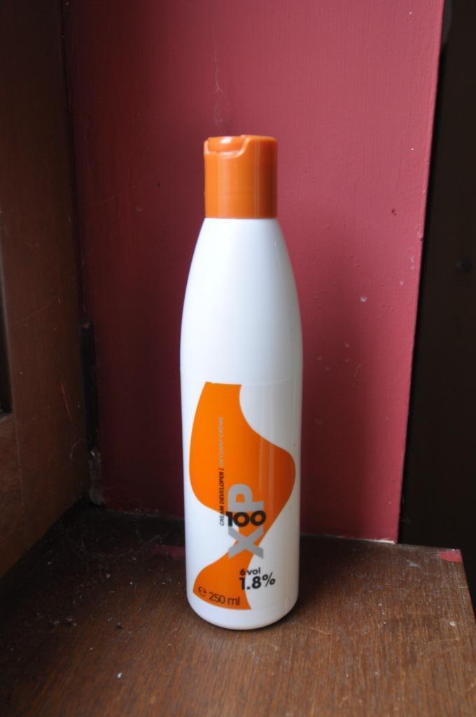 XP100 Crème Oxydante 1.8%-6Vol 250ml, Enlèvement ou Envoi, Neuf, Soin des cheveux ou Soin réparateur des cheveux