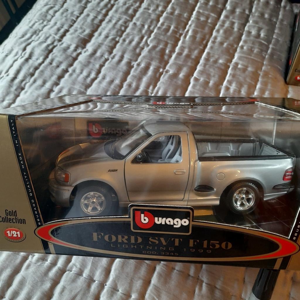 FORD SVT F-150 LIGHTNING 1/21 *MIB* BURAGO *NIEUW*, Ophalen, Nieuw, Auto, Burago