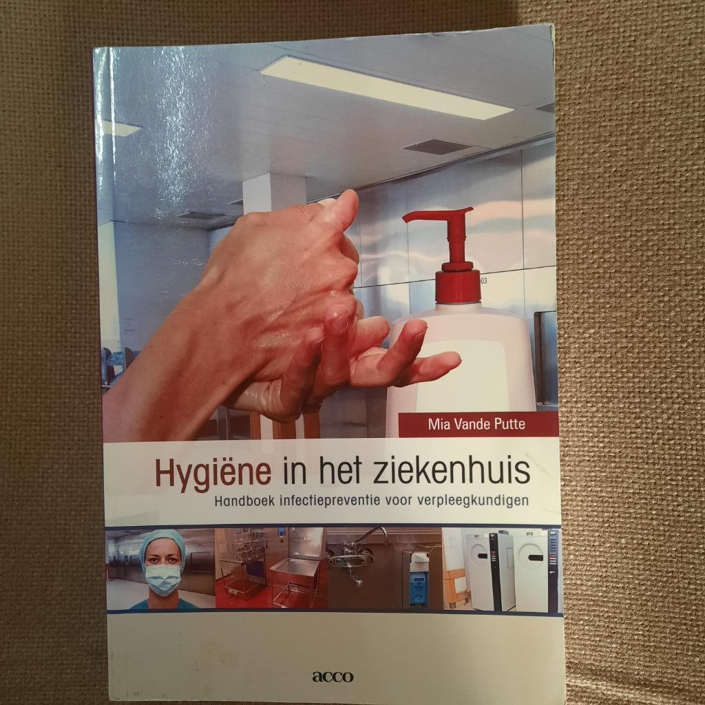 HYGIËNE IN HET ZIEKENHUIS - MIA VANDE PUTTE, Boeken, Ophalen of Verzenden