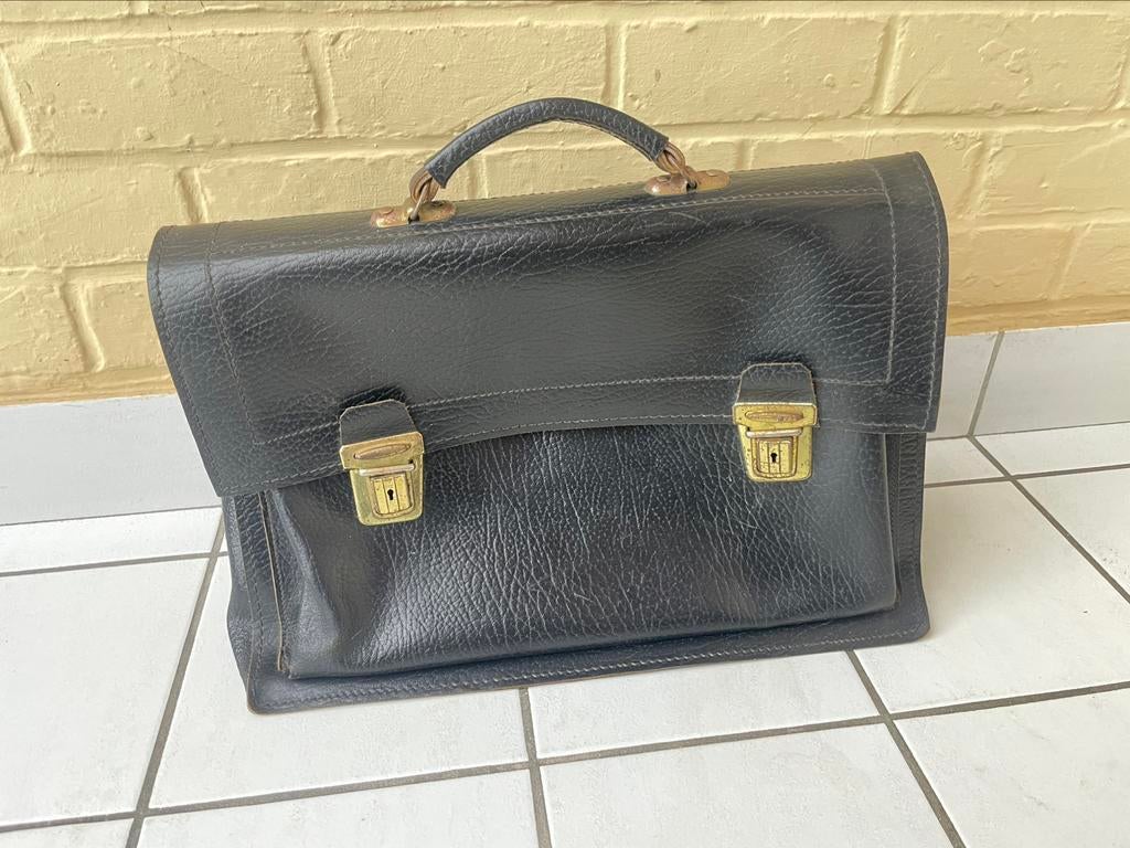 Oude lederen boekentas schooltas in goede staat, Ophalen, Gebruikt, Zwart, Leer