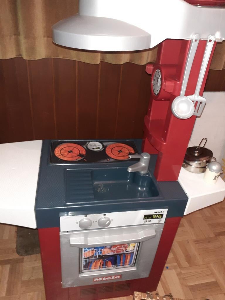keuken met spulletjes, Ophalen, Gebruikt