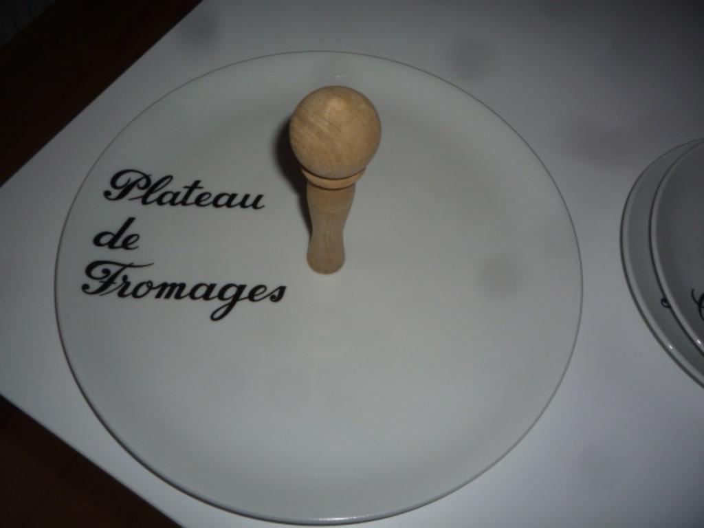 plateau a fromage, Antiquités & Art, Enlèvement