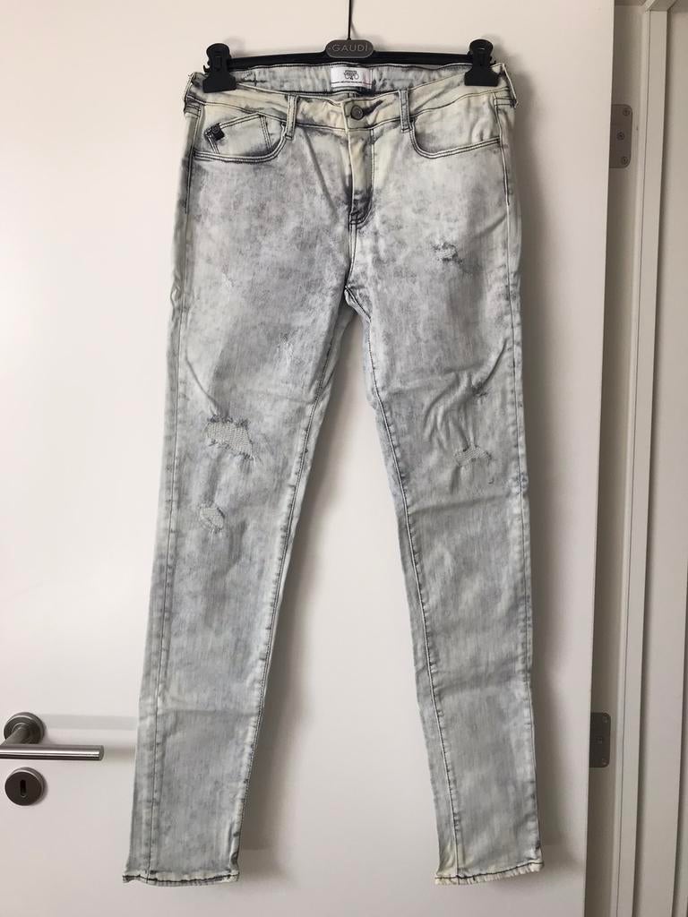 Jeans Le Temps des Cerises gris clair délavé écru, taille 32, Le temps des cerises, Porté, Gris, W30 - W32 (confection 38/40)