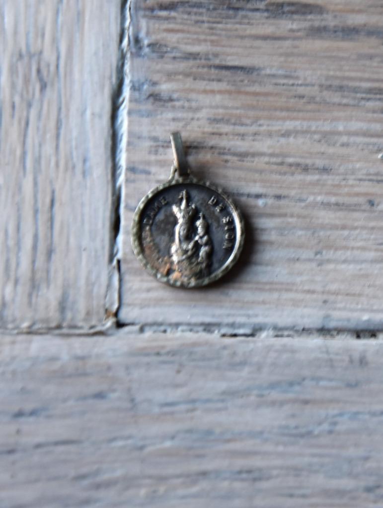 kleine medaille Notre Dame de Sion, Verzenden, Overige materialen