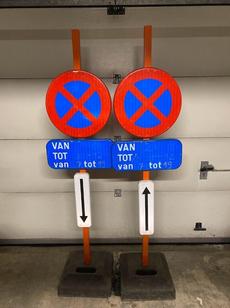 TE HUUR E3 Parkeerverbod Verkeersborden, Ophalen, Gebruikt