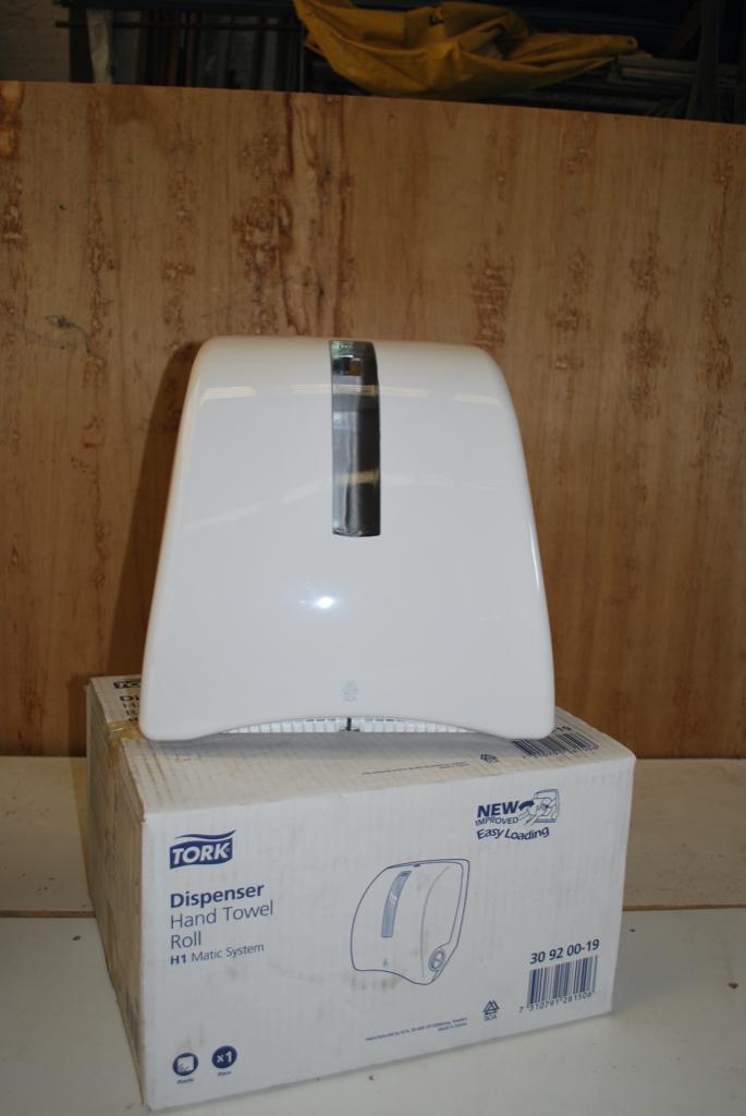 Handdoekrolhouder, Ophalen