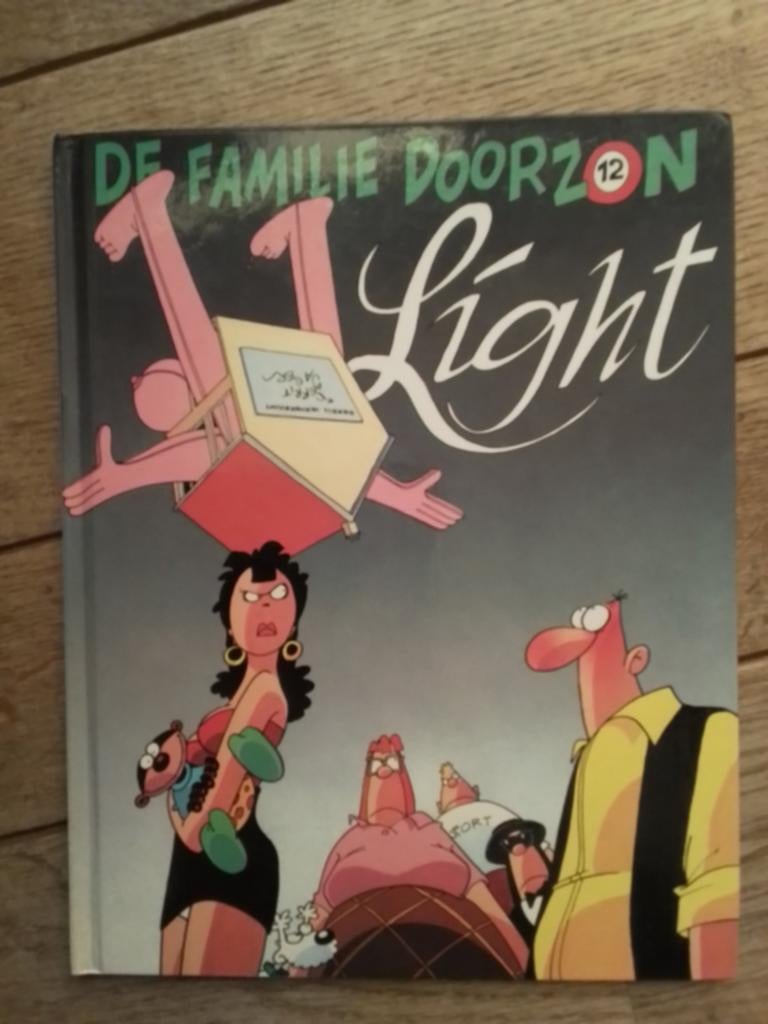 De familie doorzon 12   Light  hc, Ophalen of Verzenden, Zo goed als nieuw