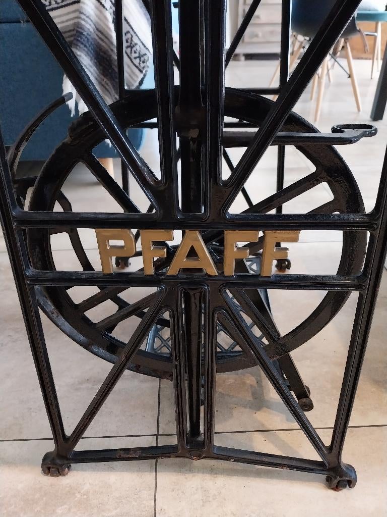 Machine à coudre Vintage Pfaff, Enlèvement